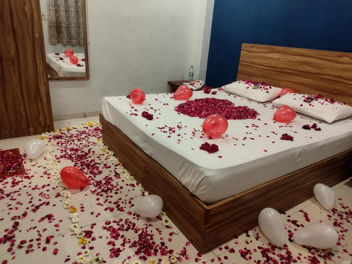 Hotel Guru Kripa - 500Mtr From Shreenathji Temple Nāthdwāra Esterno foto