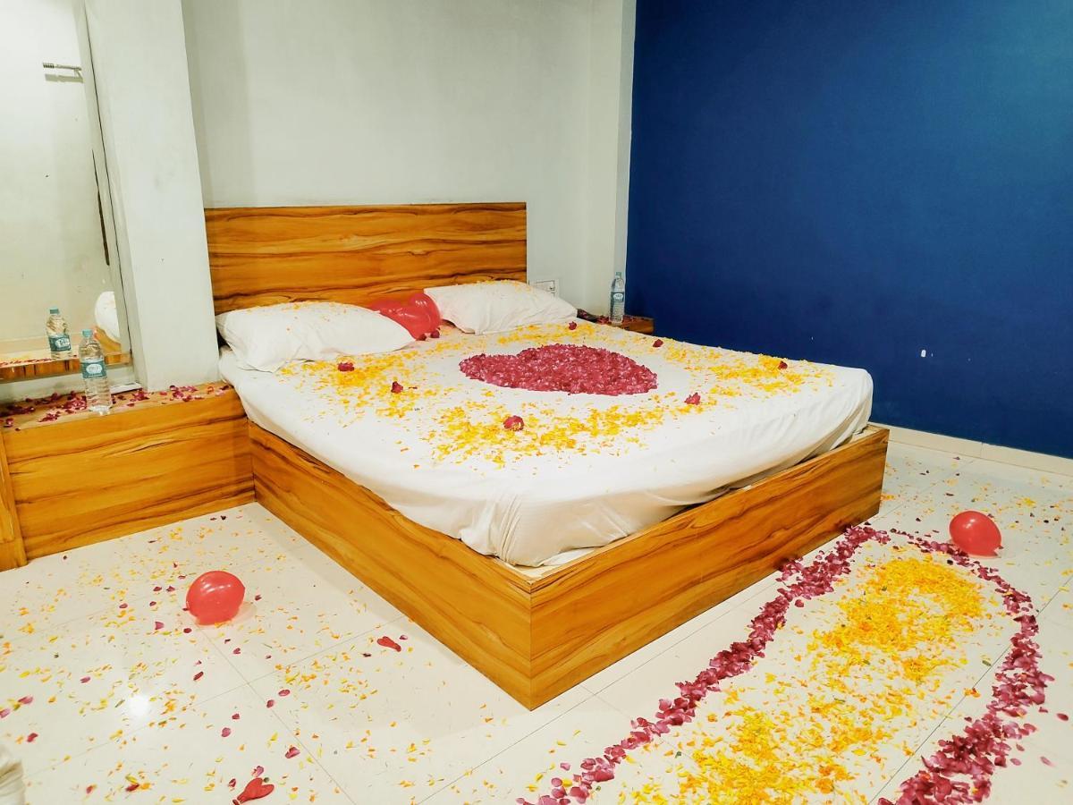 Hotel Guru Kripa - 500Mtr From Shreenathji Temple Nāthdwāra Esterno foto